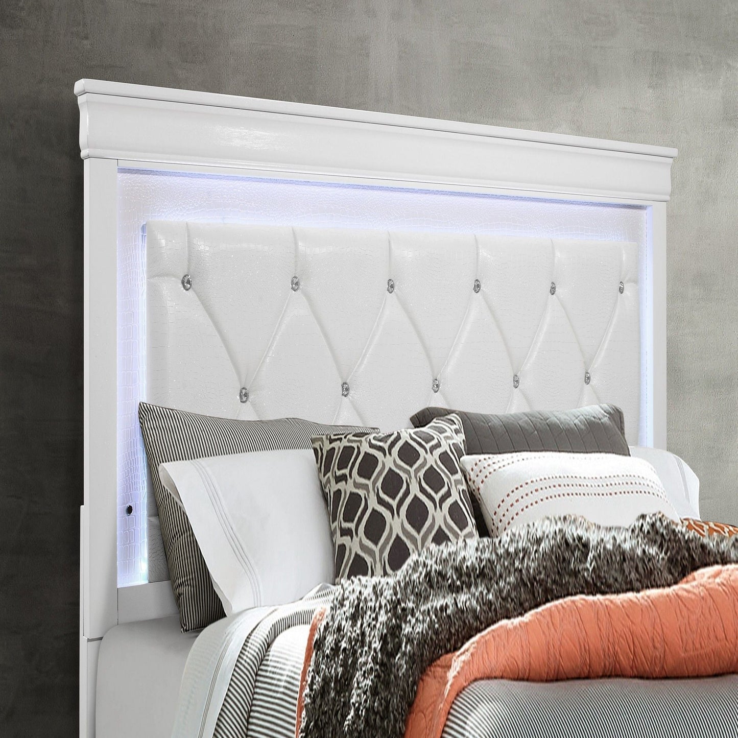 Shaker - Bed With LED Lighting And Crystal Inspired Tufted Headboard Global Furniture USA