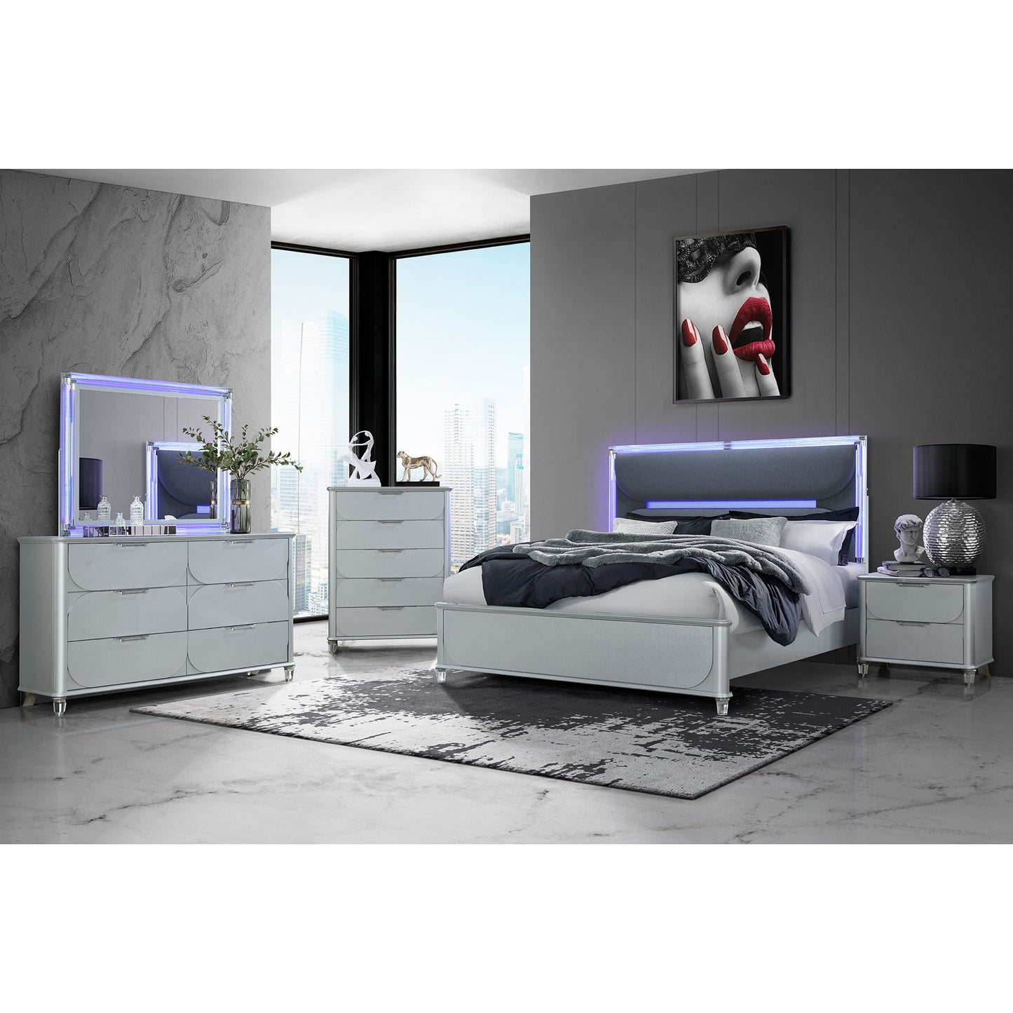 Laura - Mirror With LED Light And Sleek Frame - Silver Global Furniture USA