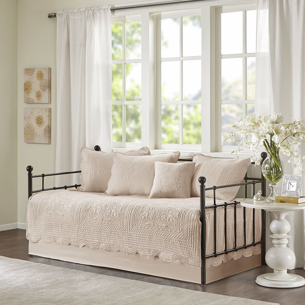 Tuscany - Twin 6 Piece Reversible Scalloped Edge Daybed Cover Set - Blush Madison Park