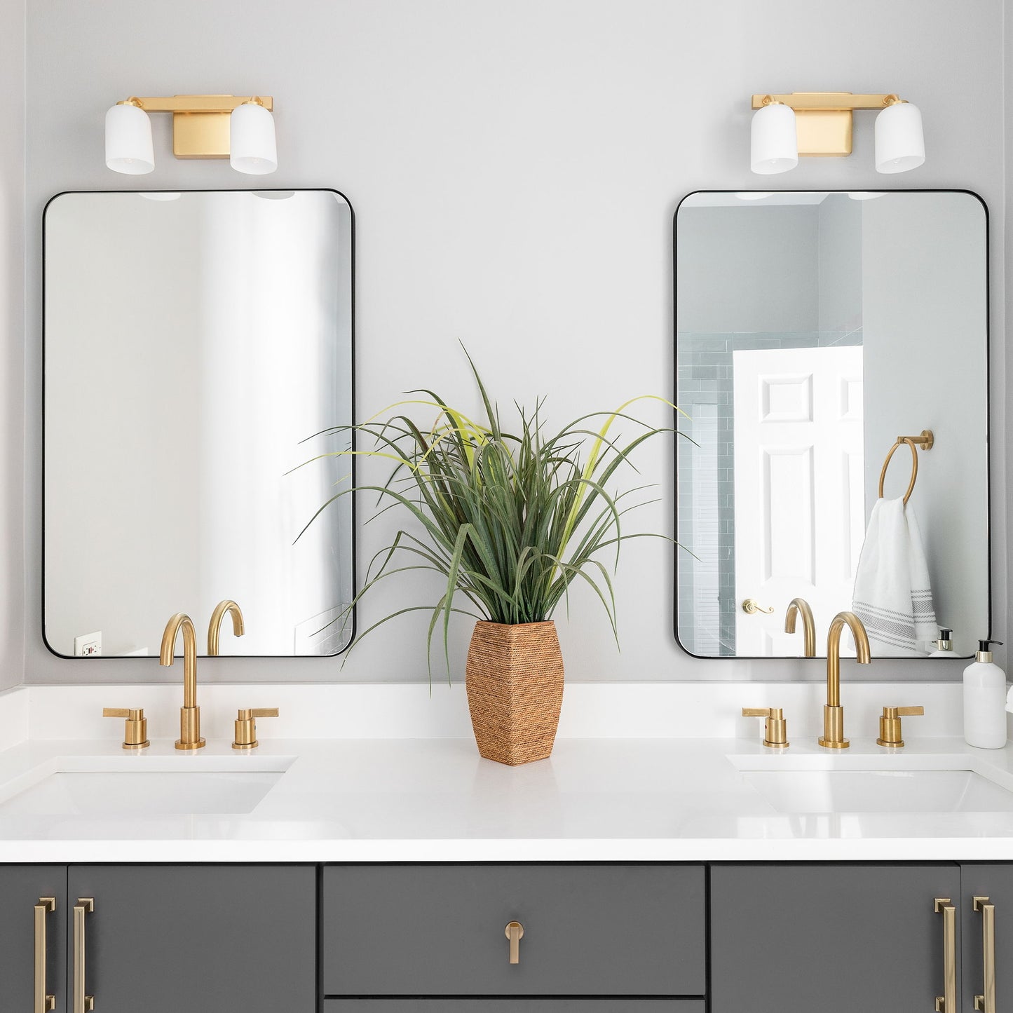 Wall Mirror Rectangular Mirror Metal Framed Mirror Vanity Mirror Dressing Mirror, For Bathroom, Living Room, Bedroom Daily Nest