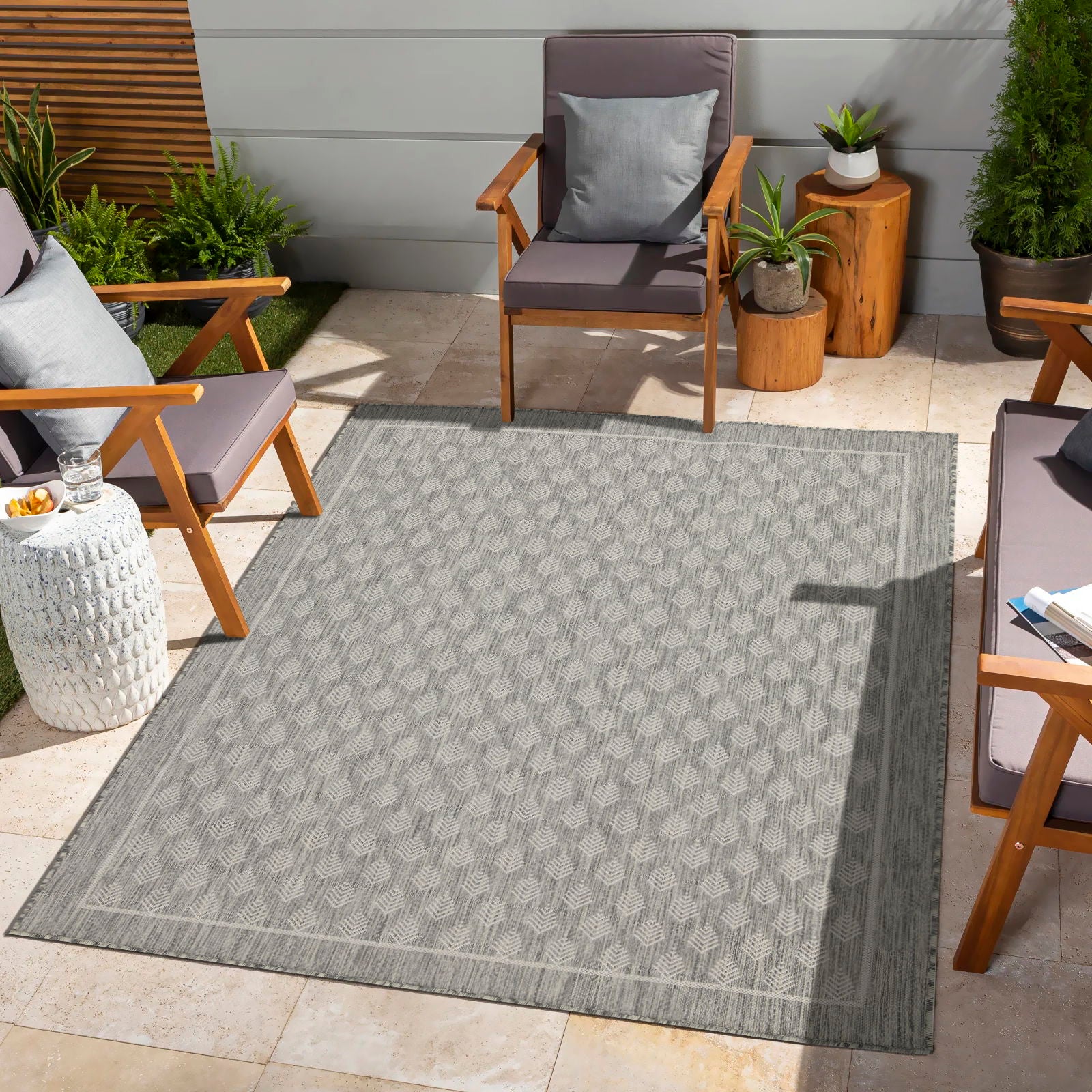 Sunshine - 2'7" X 7'3" Indoor / Outdoor Area Rug Polypropylene Icona Home Decor