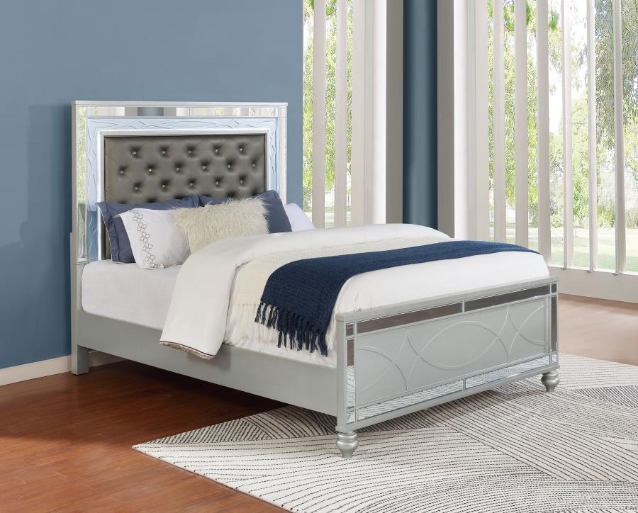 Gunnison - Wood LED Panel Bed CoasterEssence