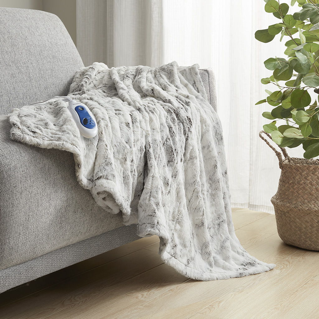 Zuri - Oversized Faux Fur Heated Throw - Natural Marble Beautyrest