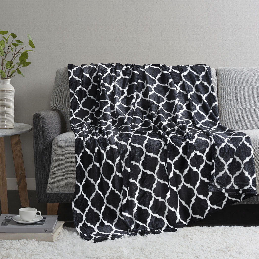 Ogee - Oversized Throw - Black Madison Park