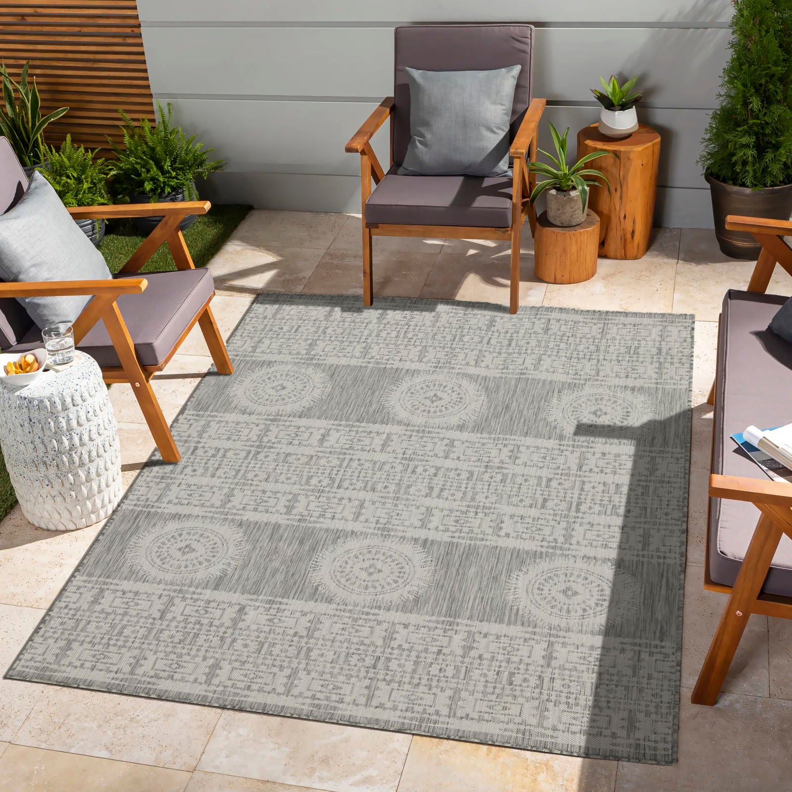 Sunshine - 2'7" X 7'3" Indoor / Outdoor Area Rug Icona Home Decor