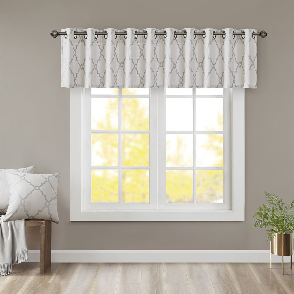 Saratoga - 18" Fretwork Print Grommet Top Window Valance - Ivory Madison Park