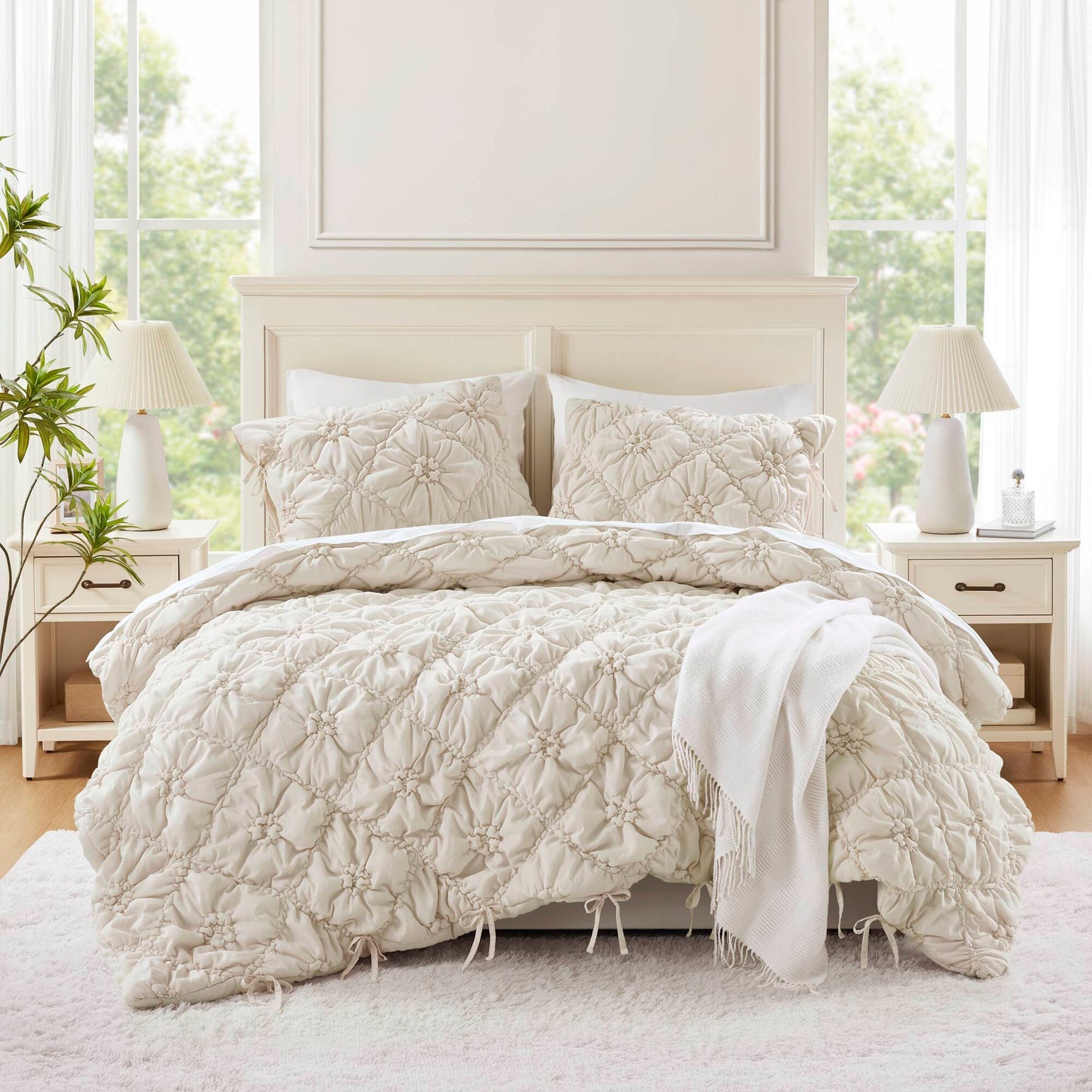 Lily - King 3 Piece Comforter Set - Ivory Intelligent Design