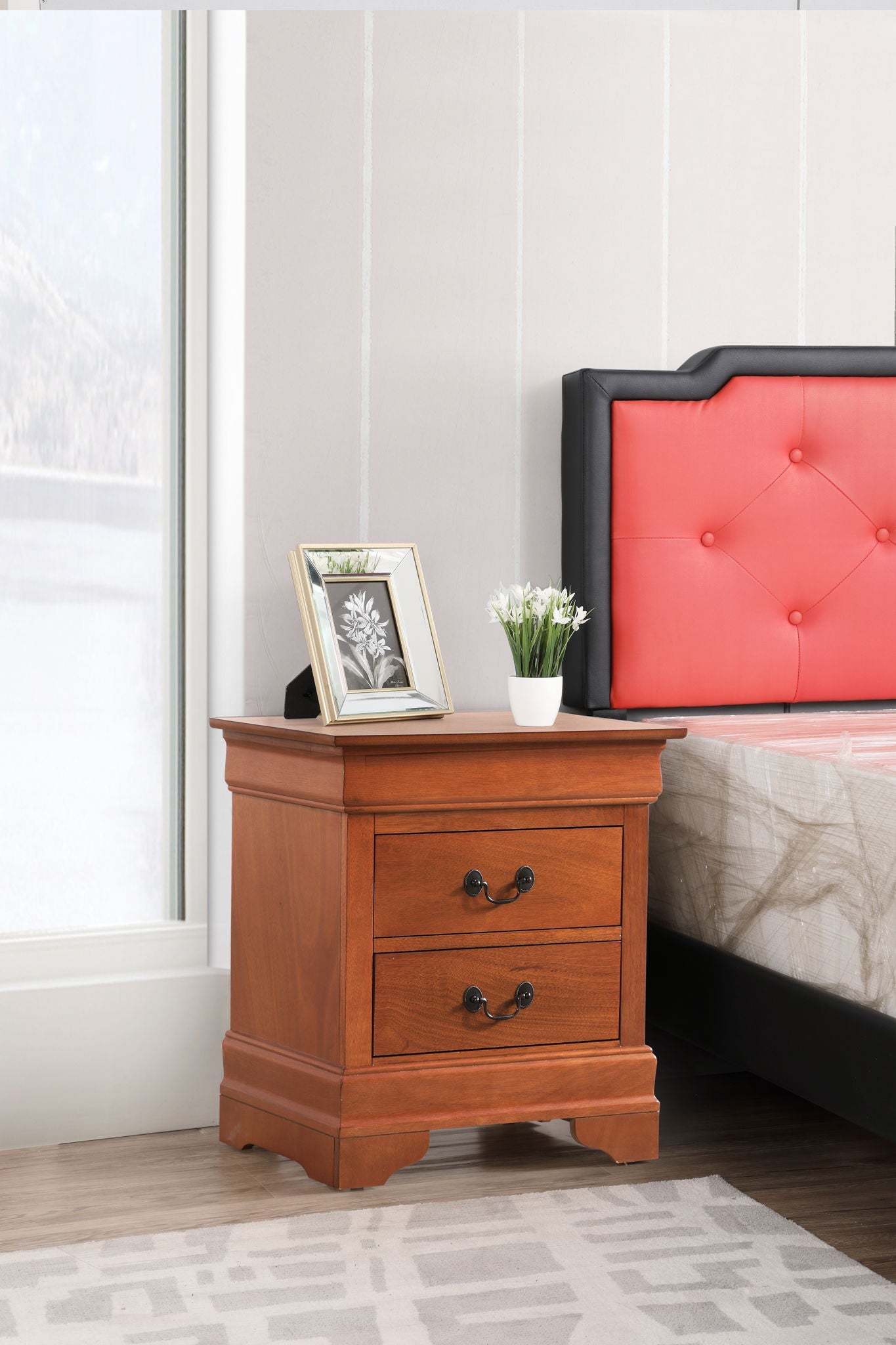 Louis Phillipe - Nightstand - Wood - Snoozhouse