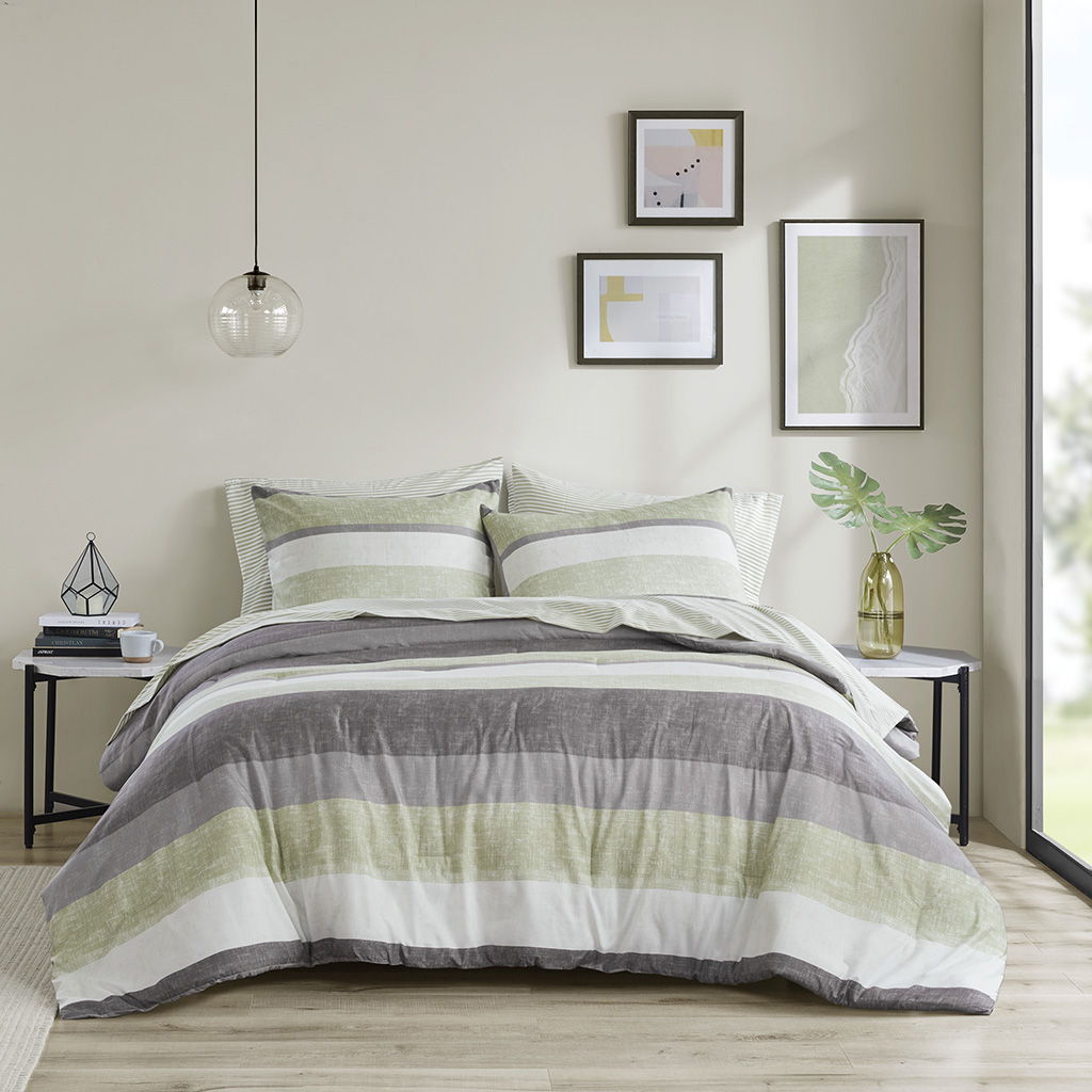 Jaxon - 7 Piece Queen Stripe Comforter Set With Bed Sheets - Green/Gray Madison Park Essentials