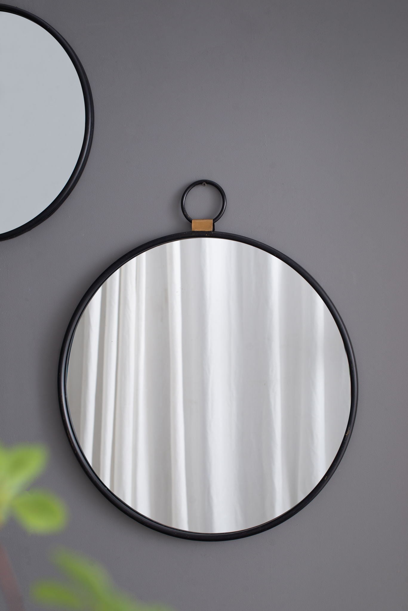 Wall Mirror With Frame, Contemporary Minimalist Accent Mirror For Living Room, Foyer, Entryway, Bedroom - Black Daily Nest