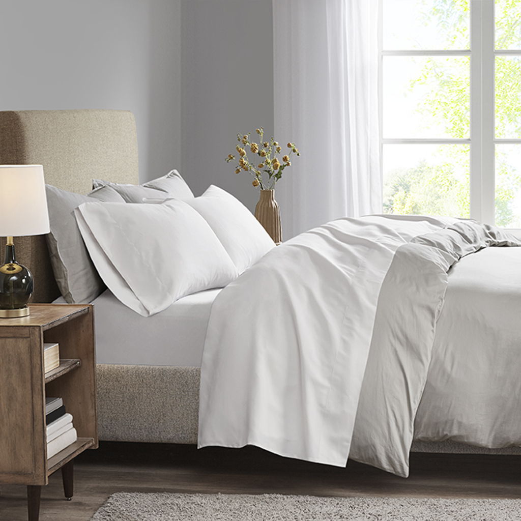 California King All Season Moisture Wicking Lightweight Sheet Set - White Madison Park