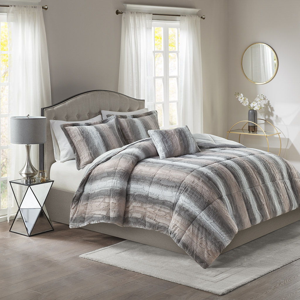 Zuri - King Comforter (Set of 4) - Blush / Gray Madison Park
