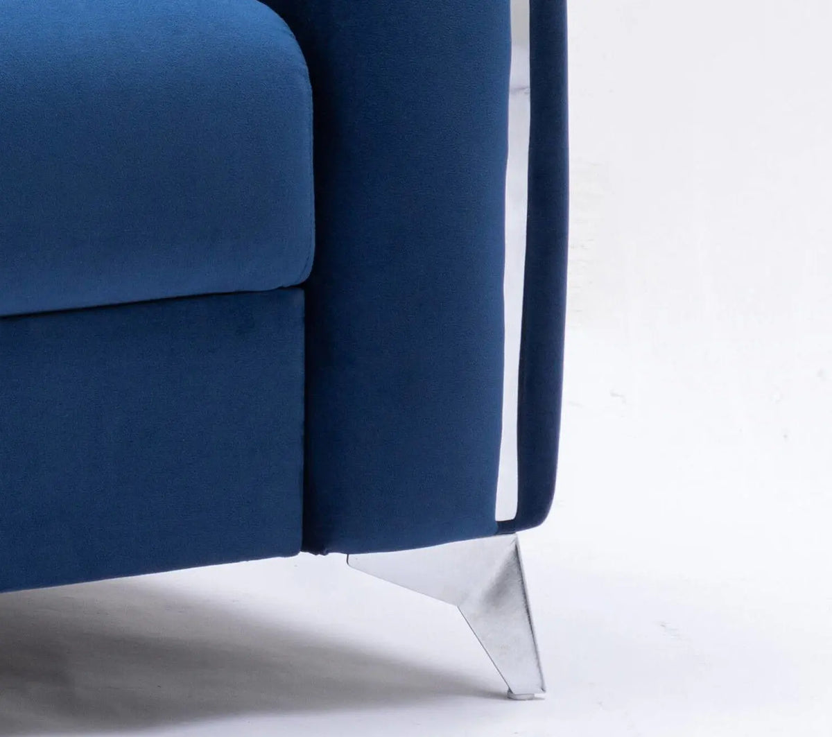 Wenona - Modern Elegance Sofa Acme