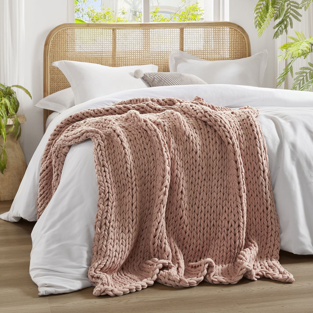 Chunky Double Knit Handmade Throw - Blush Madison Park
