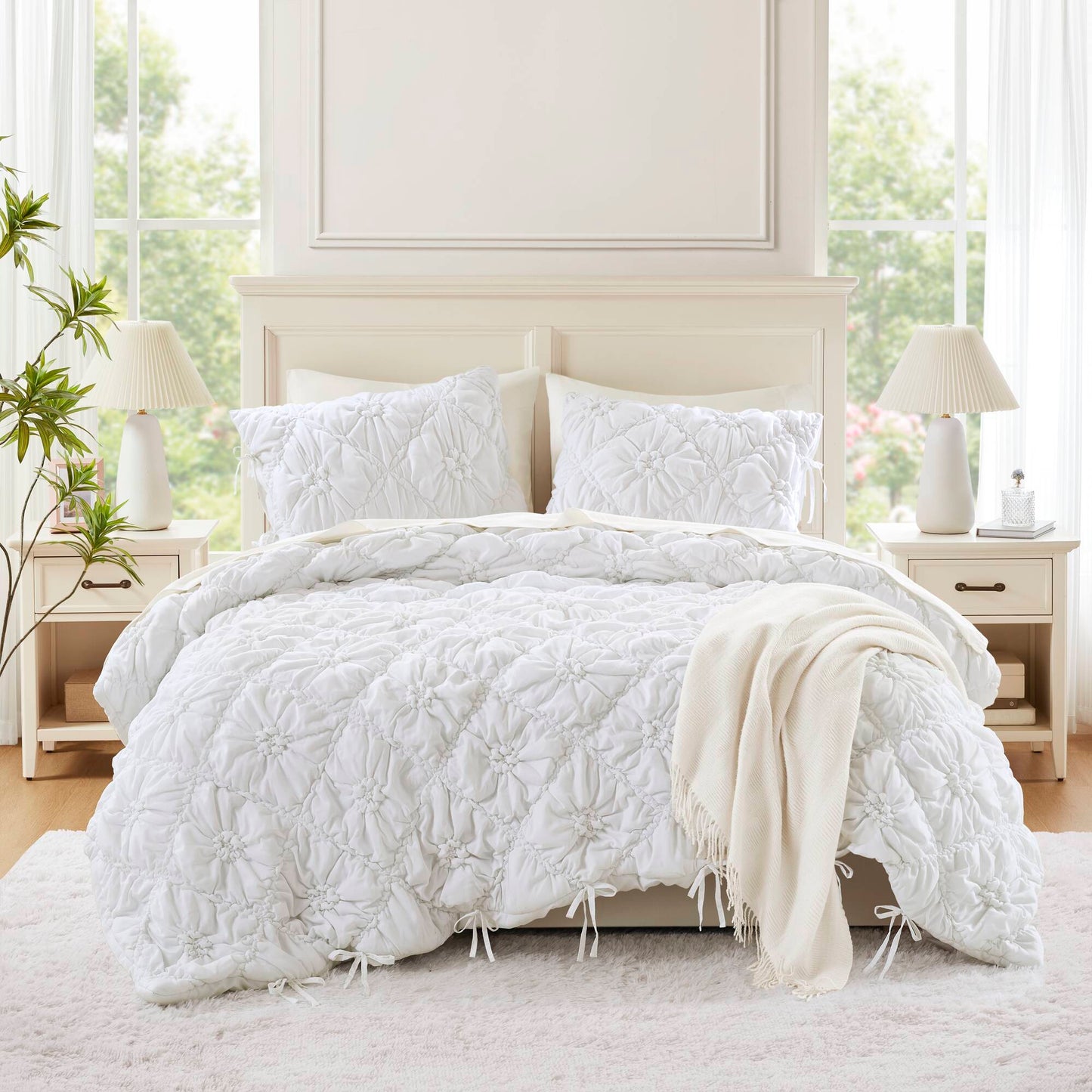Lily - King 3 Piece Comforter Set - White Intelligent Design