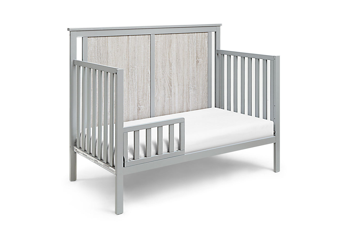 Connelly - 4-in-1 Convertible Crib Suite Bebe