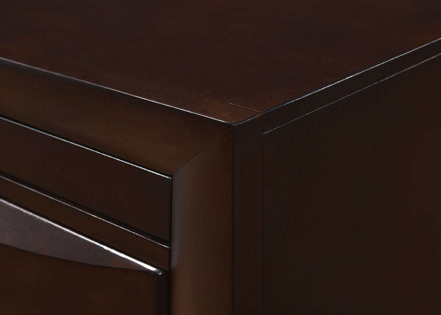 Emily - Accent Chest Crown Mark