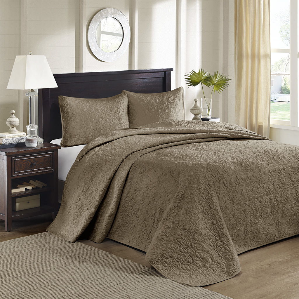 Quebec - King Reversible Bedspread Set - Mocha Madison Park