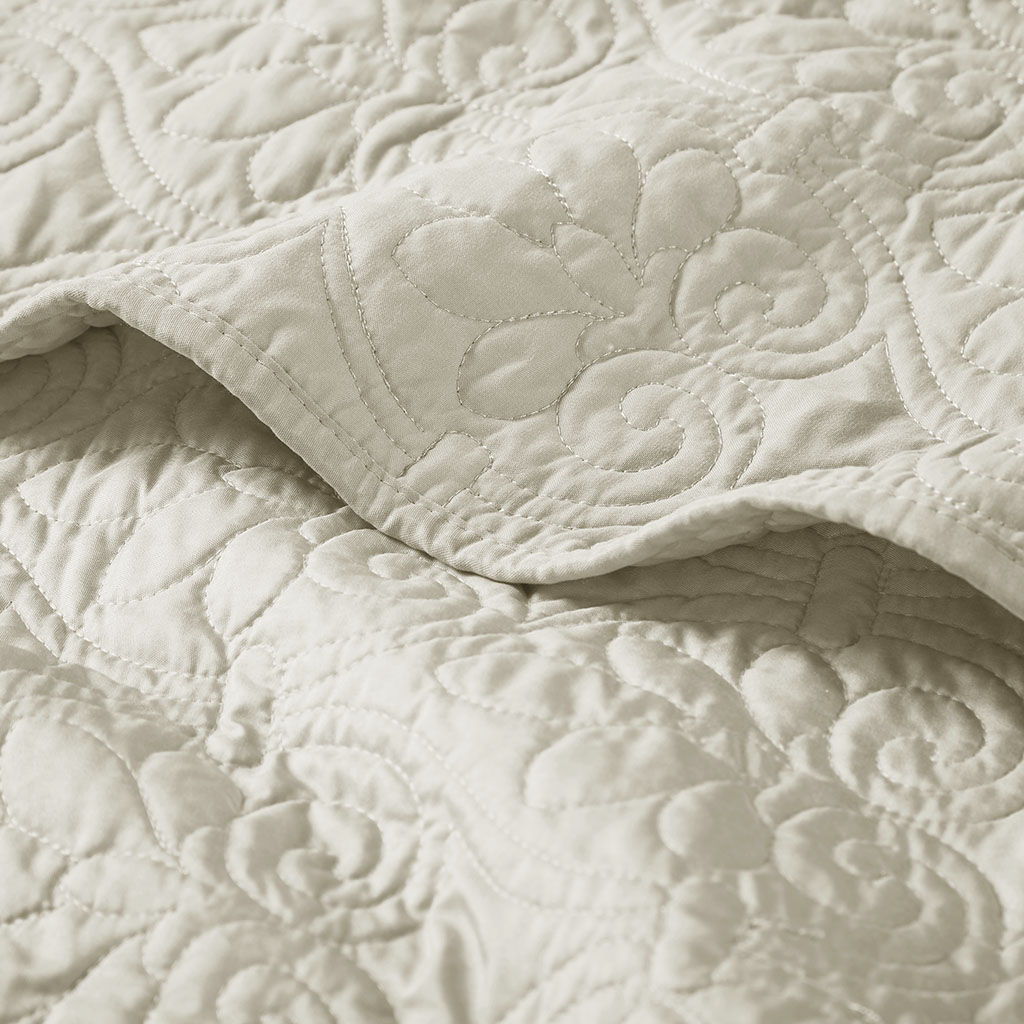 Quebec - Oversized Quilted Throw - Ivory Madison Park