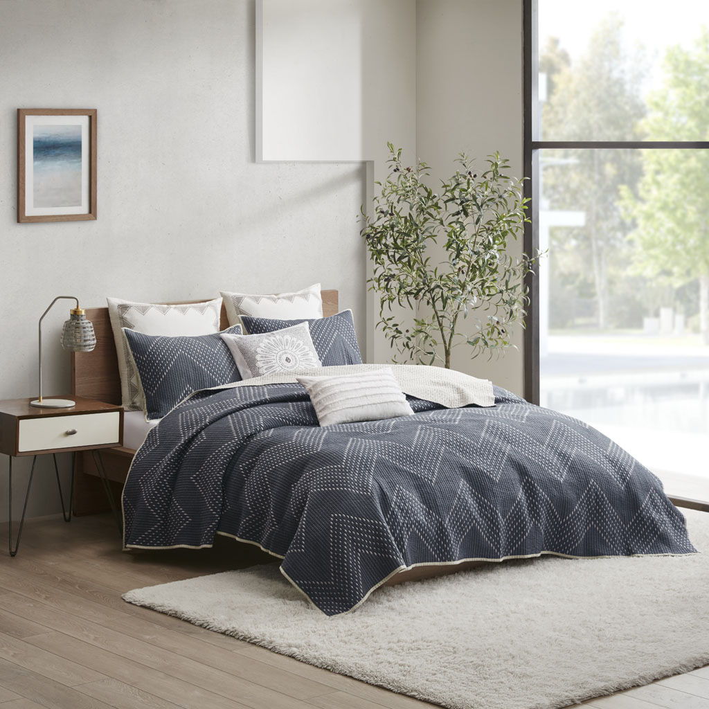 Pomona - King Embroidered 3 Piece Coverlet Set - Navy INK+IVY