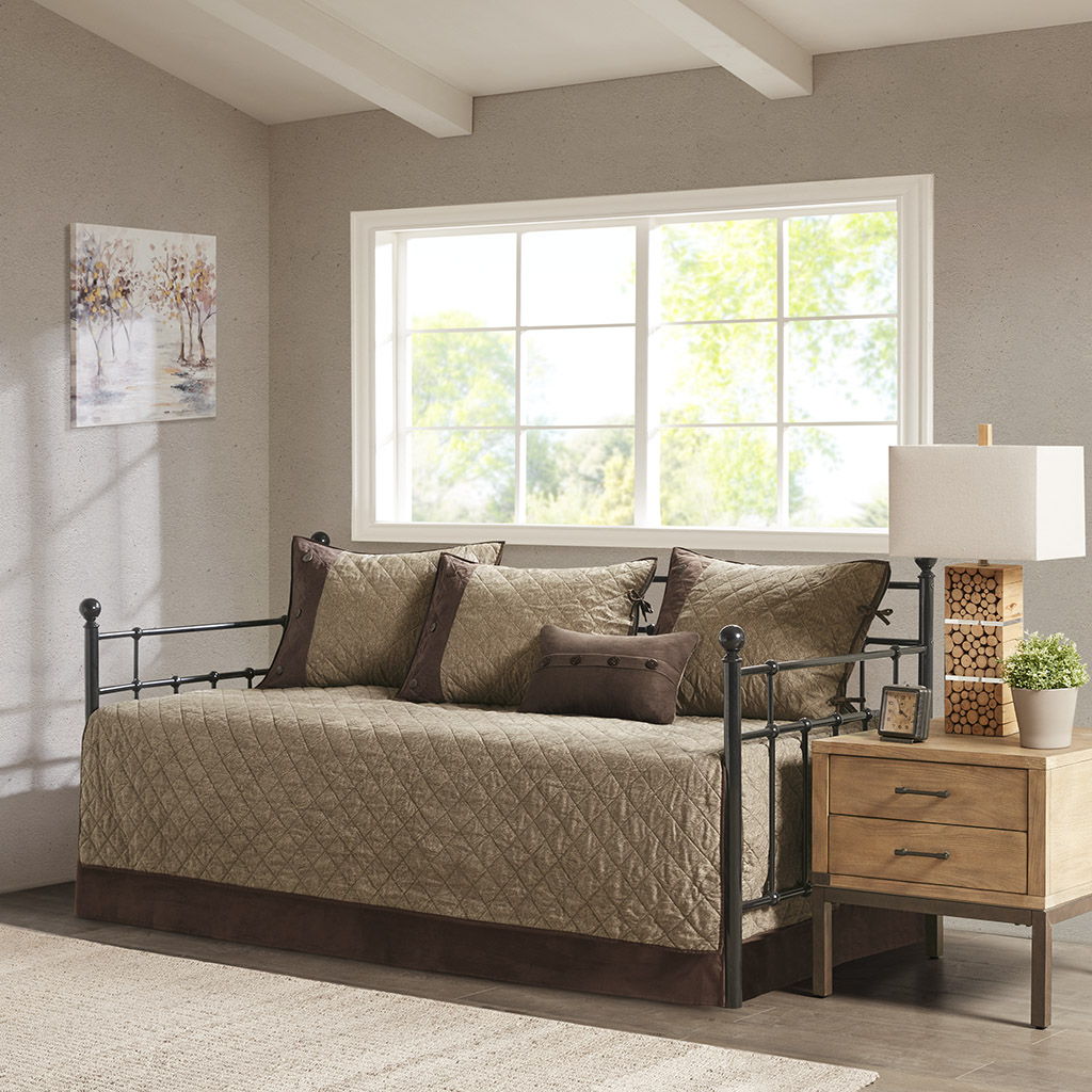Boone - Reversible Daybed Cover (Set of 6) - Brown Madison Park