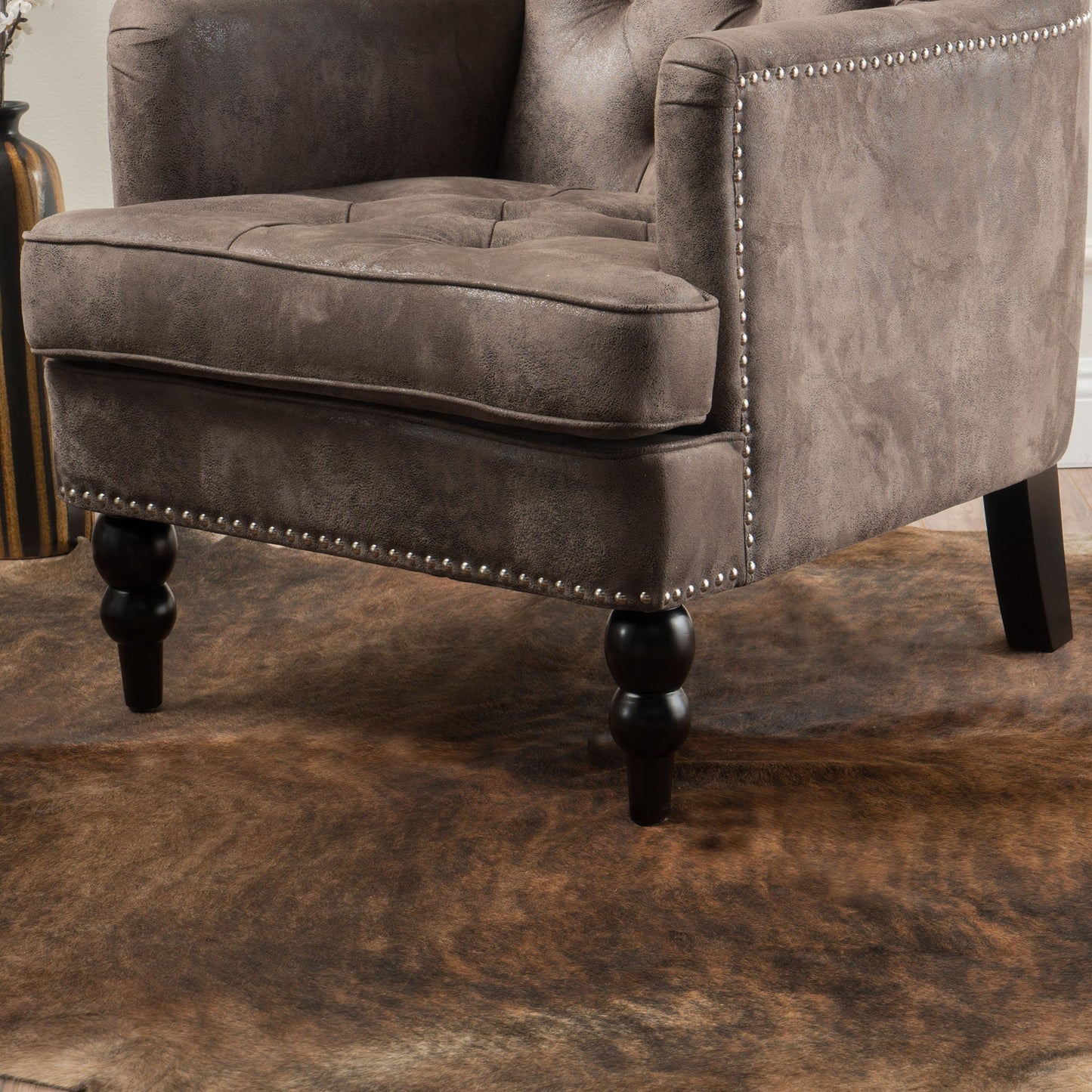 Vitality - Club Chair With Button Tufted Diamond Stitching And Turned Legs Noble House