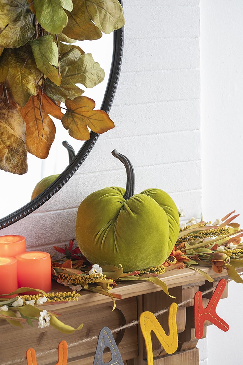 Velvet Weighted Pumpkin With Resin Stem Apple, Pumpkin Ornament Decor For Holiday Harvest Festival Fall Festival & Thanksgiving (Set of 2) - Green Daily Nest