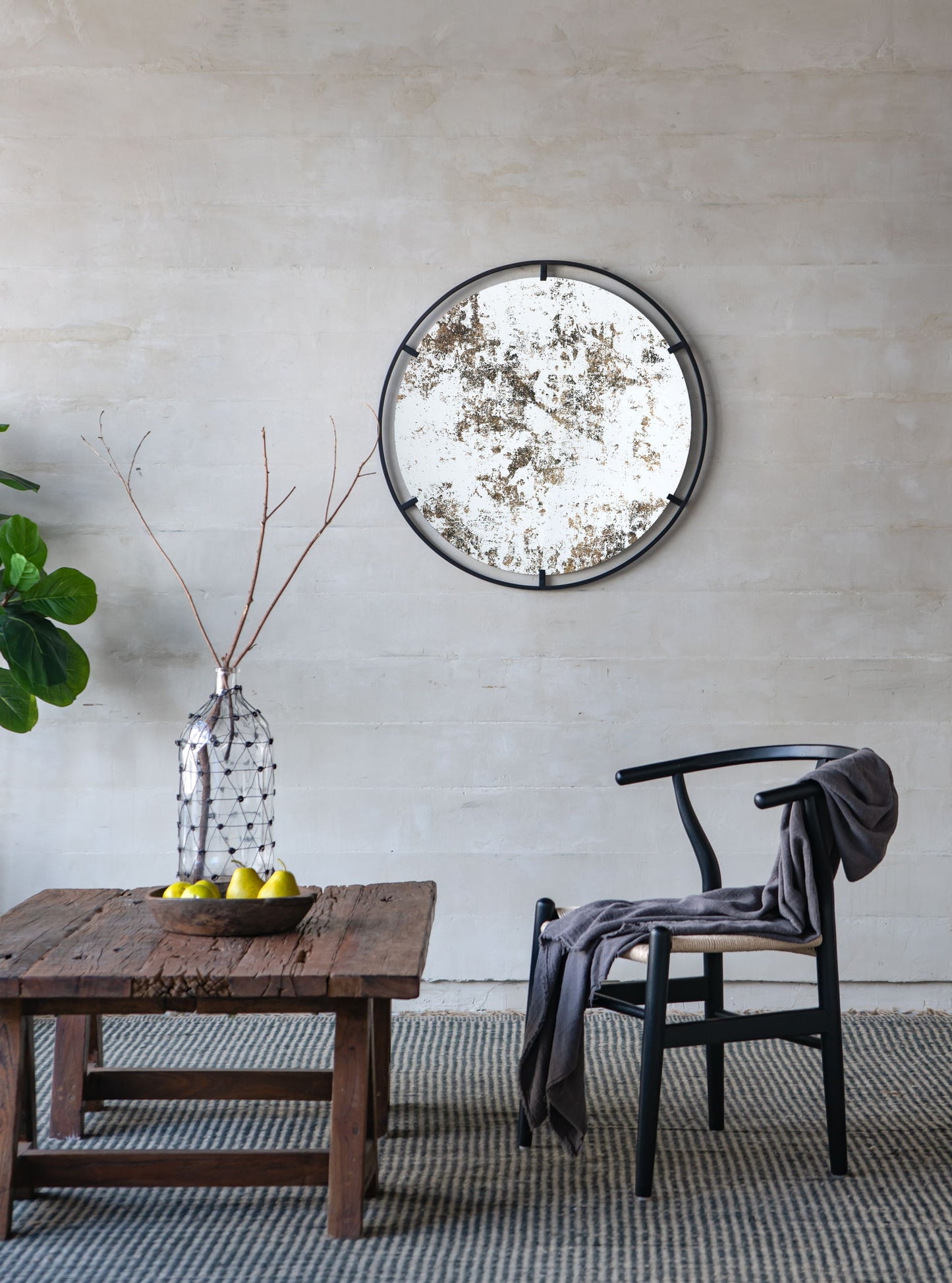 Theodor - Mirror With Industrial Design Round Mirror With Metal Frame For Wall Decor & Entryway Console Lean Against Wall - Black Daily Nest