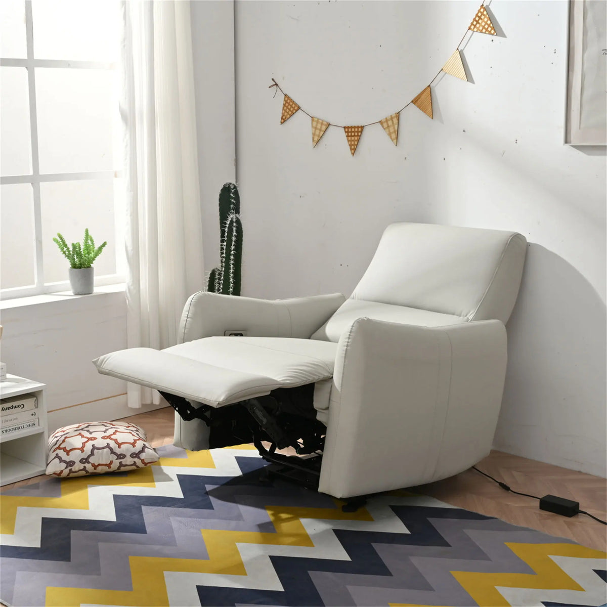 Wall Hugger Power Recliner Chair With USB Port (Type-C) Home Essentials