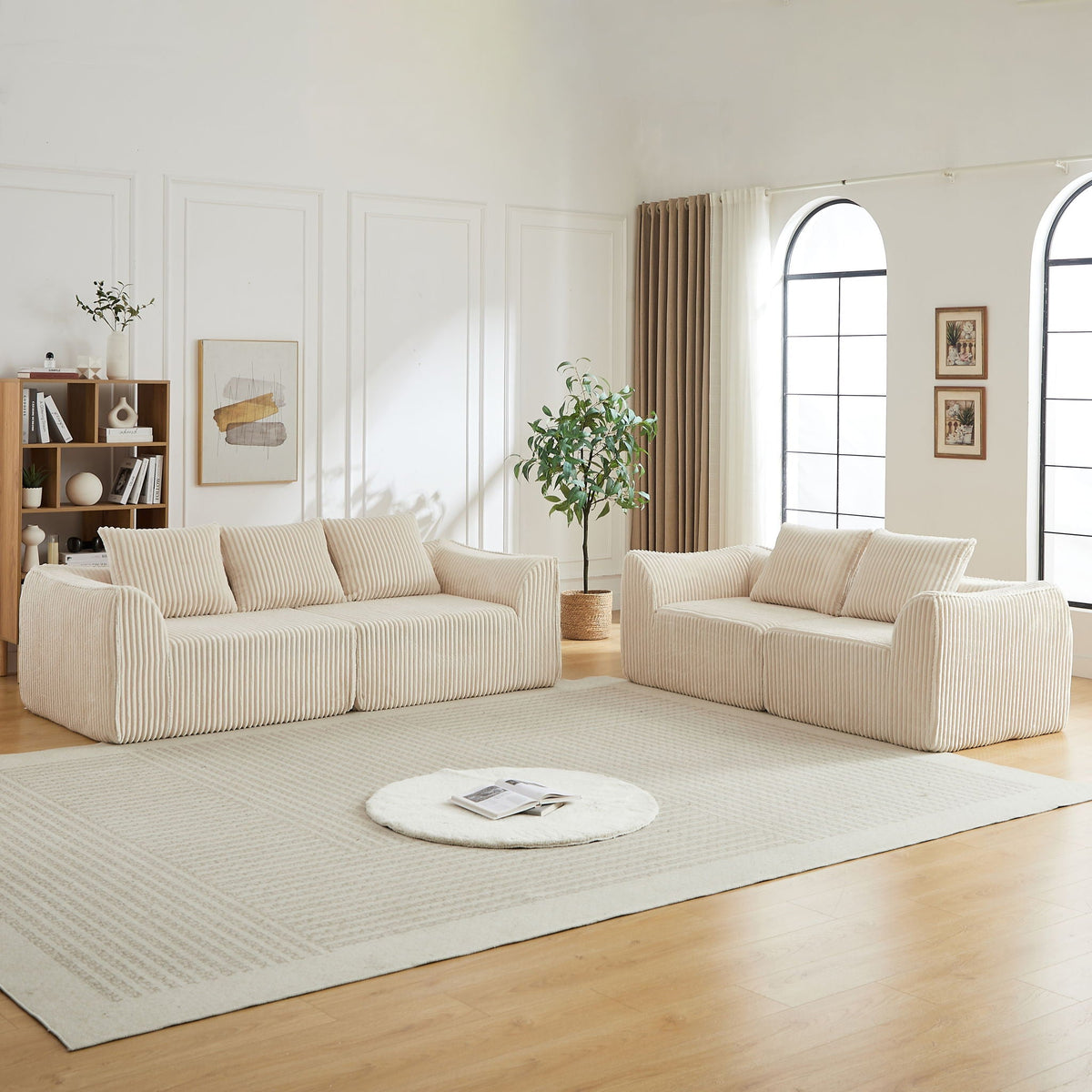Minimalist Set With Curved Lines & Gently Sloped Backrest Home Essentials