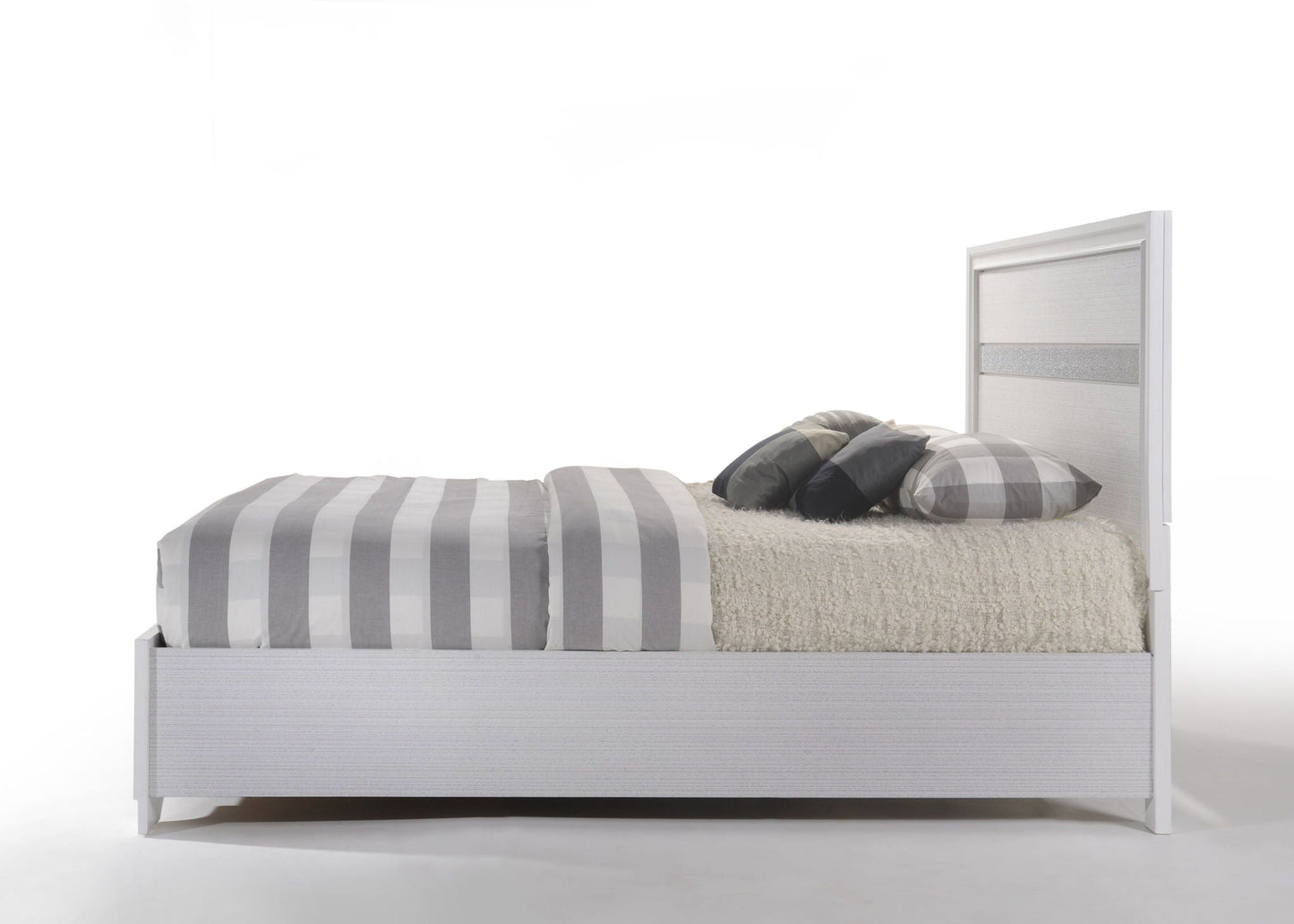Naima - Elegance Bed Acme