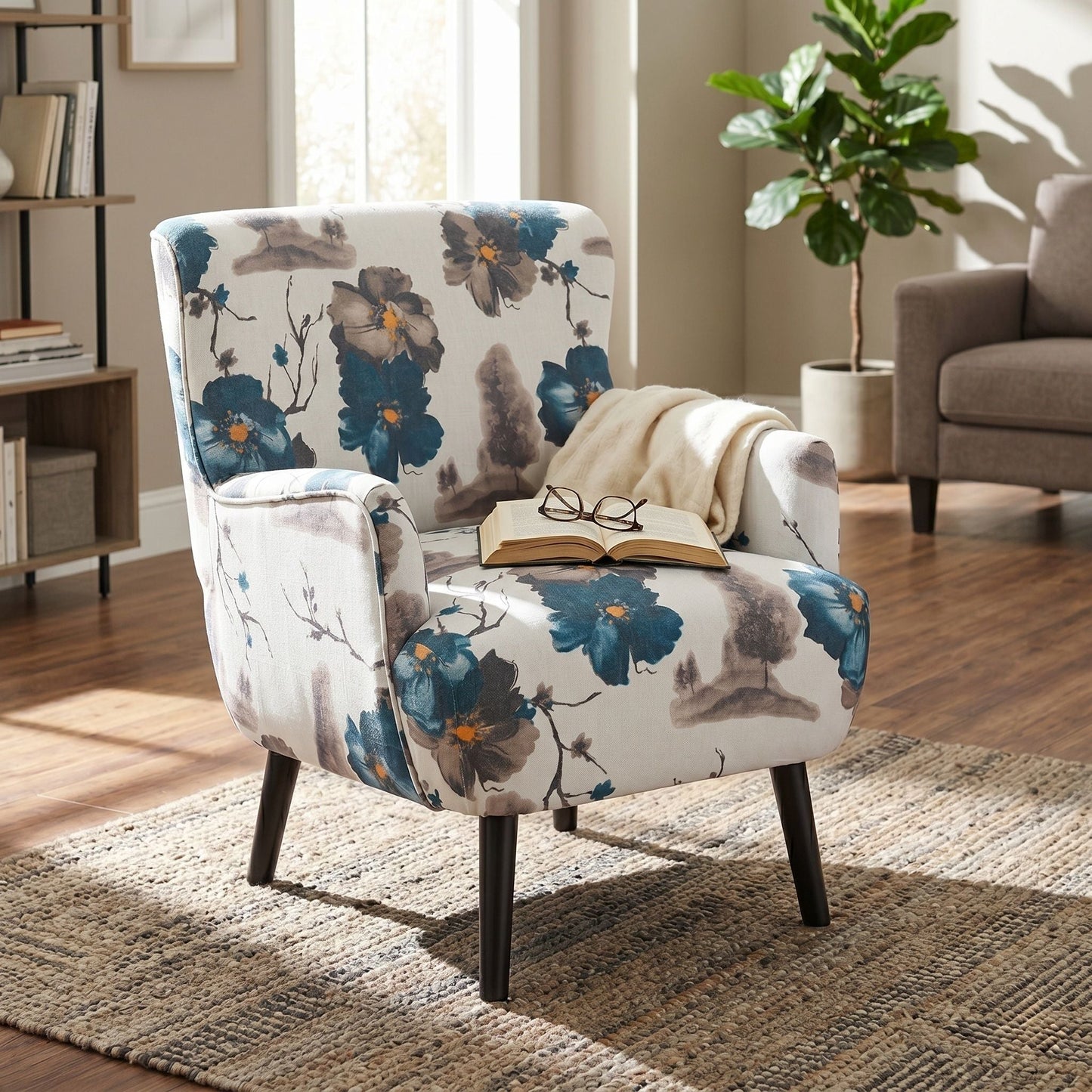 Armchair With Round Arm - White / Blue Noble House