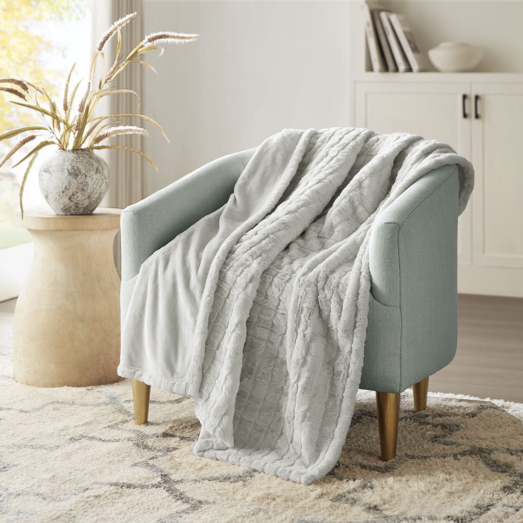 Zuri - Oversized Heated Throw - Gray Texture Beautyrest
