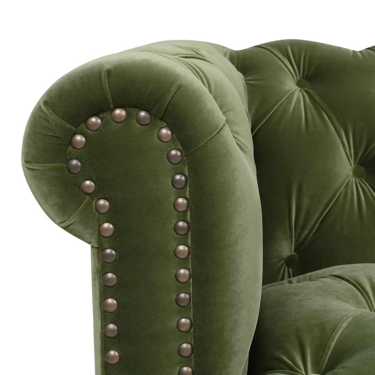 Alto - Tufted Chesterfield Sofa Jennifer Taylor Home
