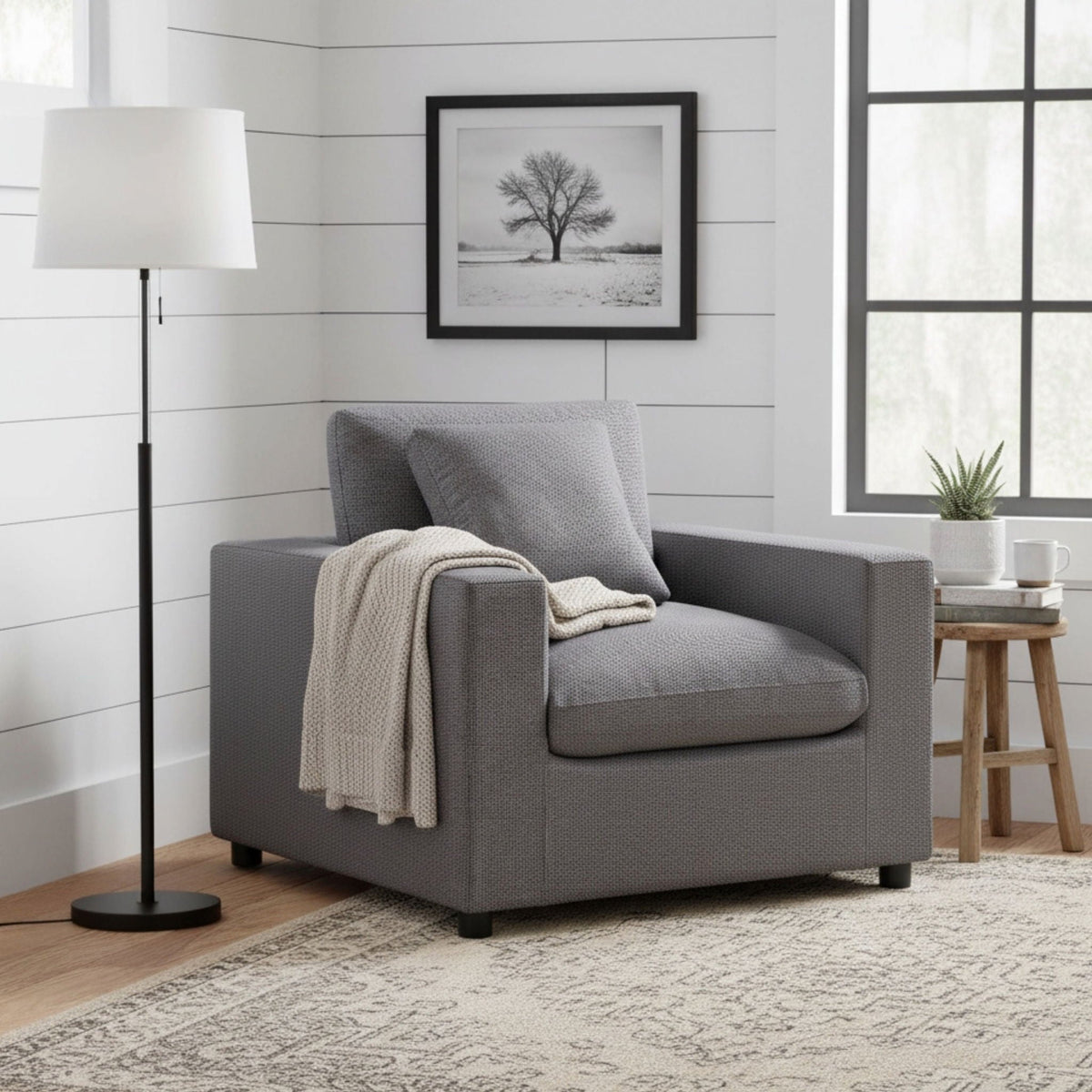 Cassandra - Armchair Ridgecrest Home