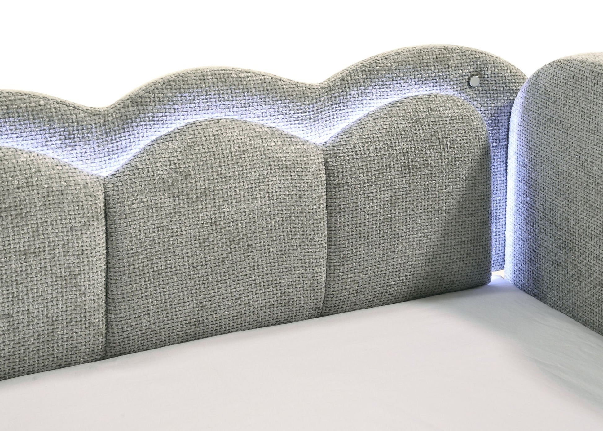 Melody - Daybed - Light Gray Crown Mark