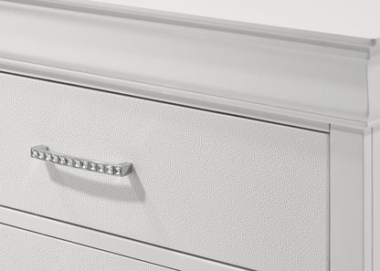 Amalia - Accent Chest Crown Mark