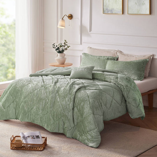 Felicia - Velvet Comforter Set With Throw Pillow - Green Intelligent Design