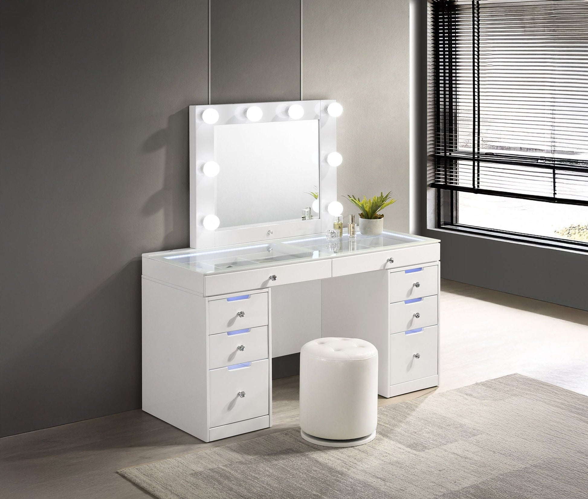 Luxo - Vanity Set - White Crown Mark