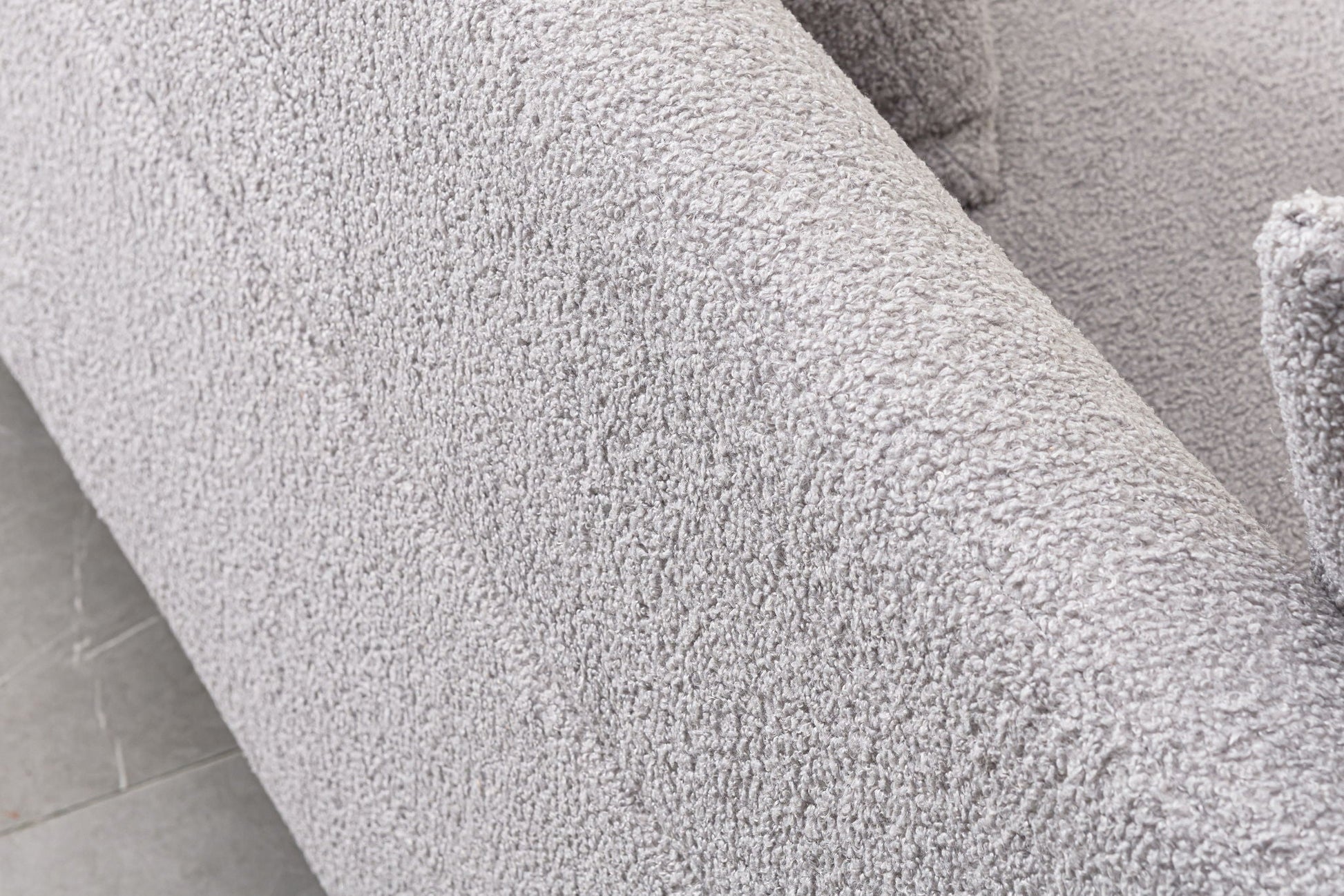 Modern Luxurious And Comfortable Upholstered Sofa Home Essentials