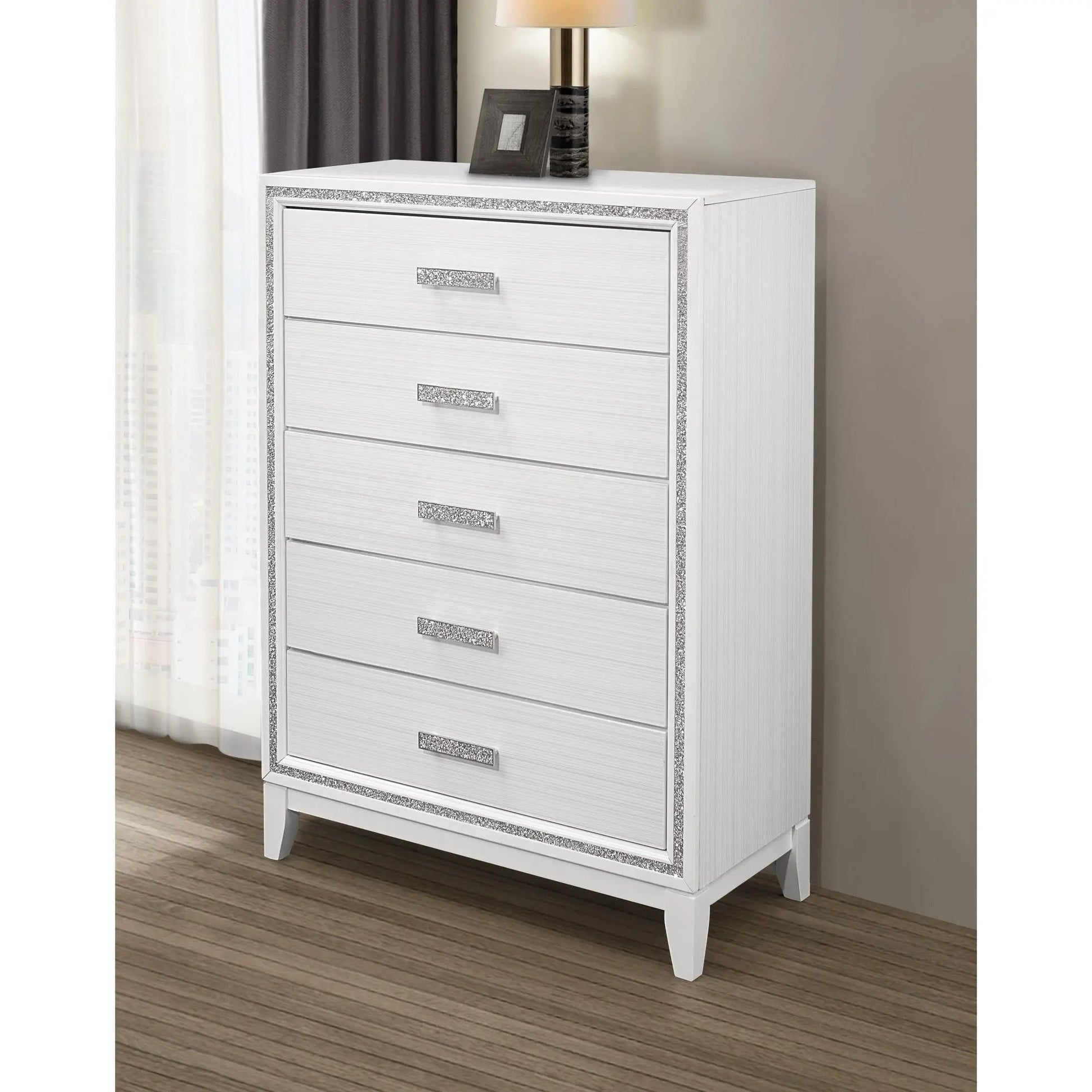 Omoda - Chest - White Global Furniture USA