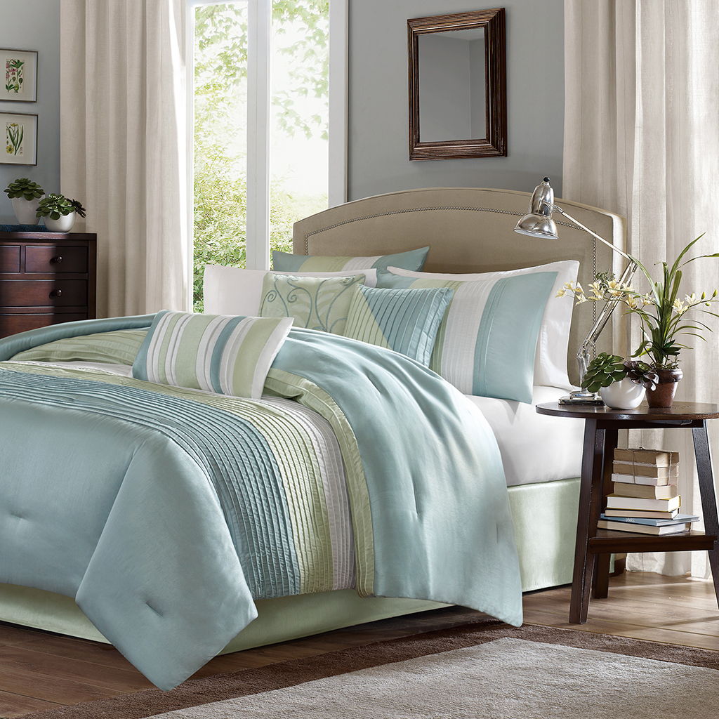 Amherst - California King Comforter (Set of 7) - Green