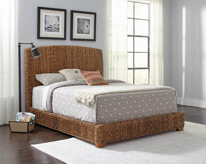 Laughton - Banana Leaf Panel Bed CoasterEssence