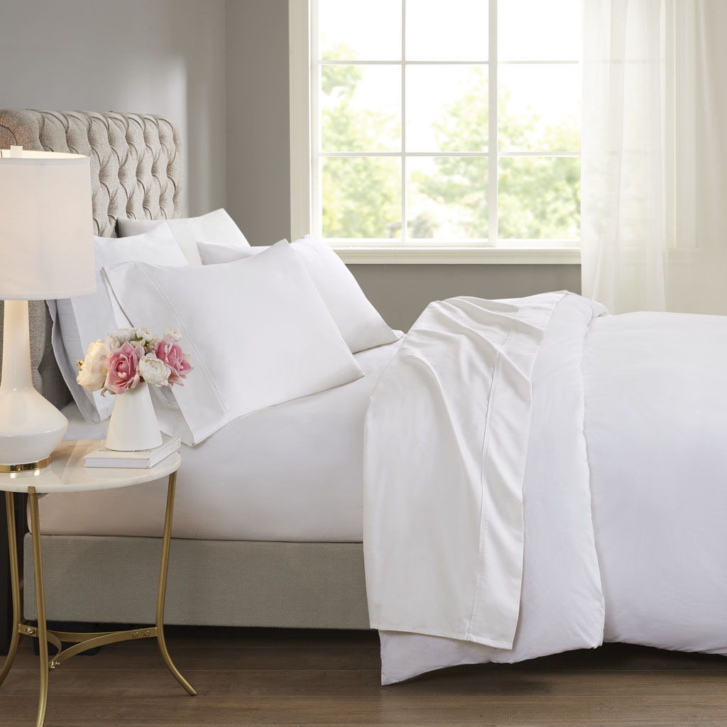 600 Thread Count - Cooling Cotton Blend 4 Piece Queen Sheet Set - White Beautyrest
