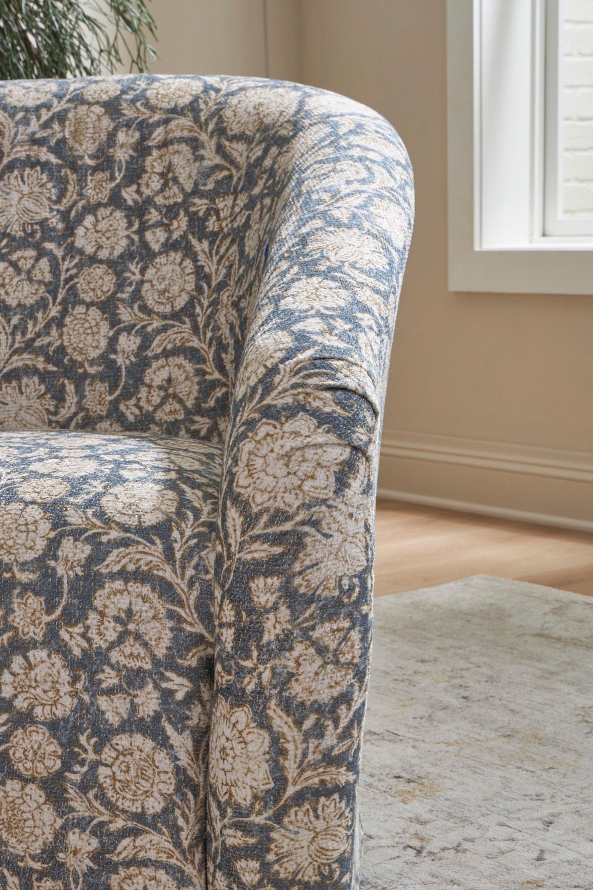 Airily Swivel Barrel Chair Best Home Furnishings