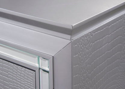 Lillian - Dresser Crown Mark