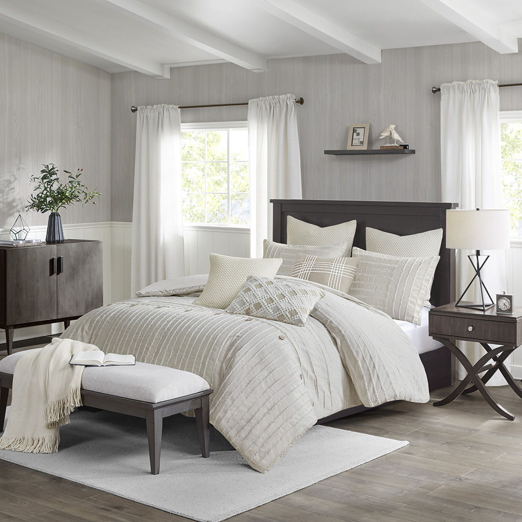 Essence - Oversized Cotton Clipped Jacquard Comforter Set With Euro Shams and Throw Pillows - Ivory Madison Park Signature