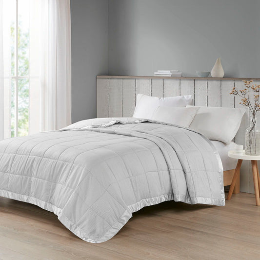 Cambria - King Premium Oversized Hypoallergenic Down Alternative Blanket With 3M Moisture Treatment - Gray Madison Park