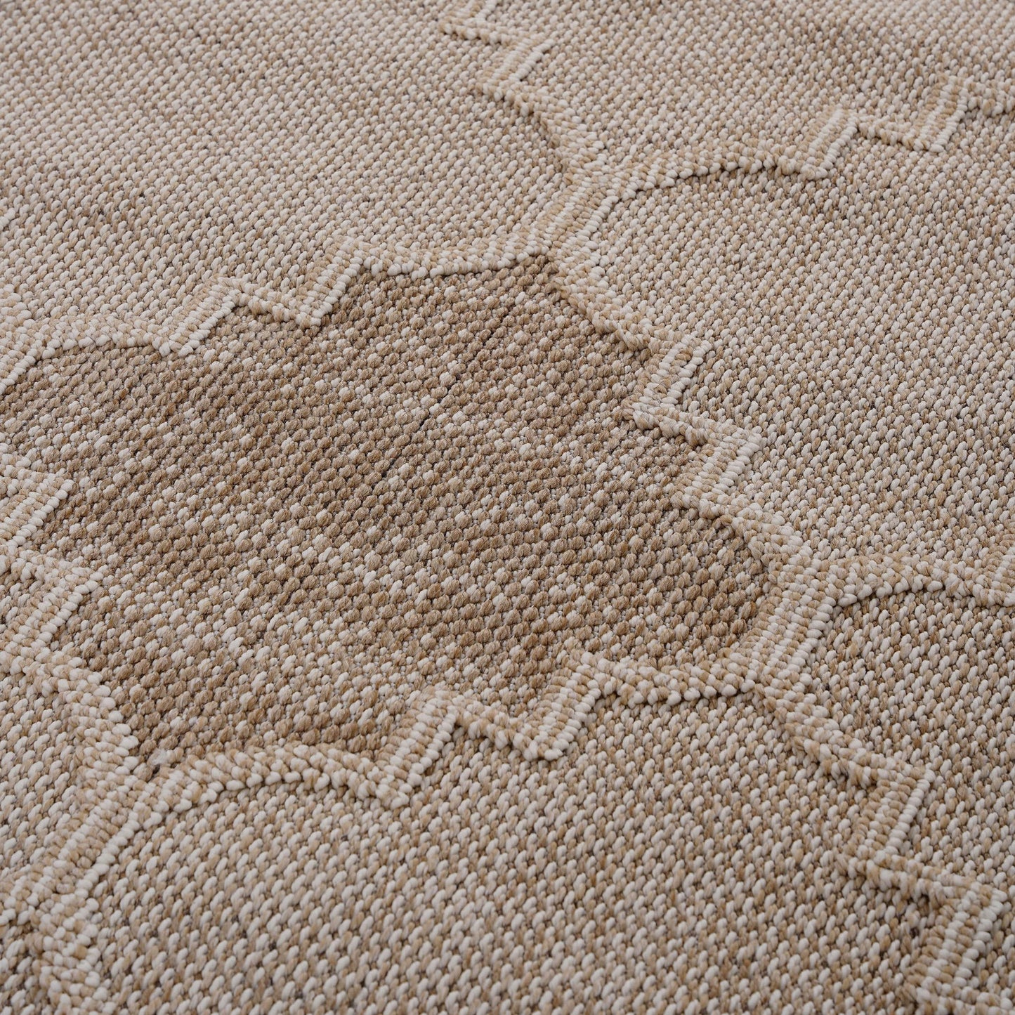 Guros - Indoor / Outdoor Trellis Area Rug Naar Rug