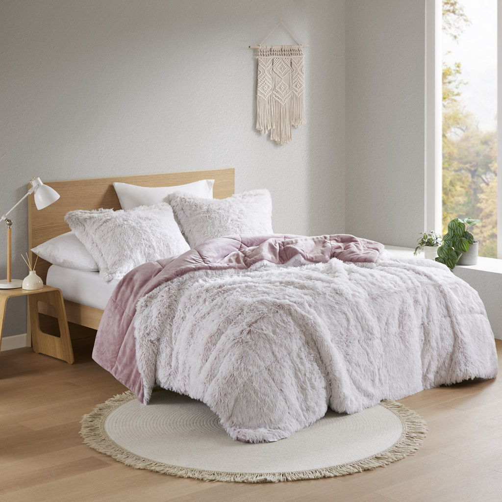 Malea - 3 Piece Full/Queen Shaggy Comforter Mini Set - Pink/White Intelligent Design